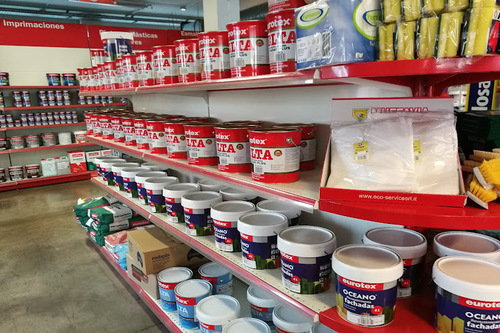 interior tienda Alcal&aacute; de guadaira